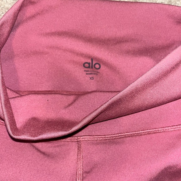 Alo | High-Waist Airbrush Legging | Size XS - Picture 5 of 6